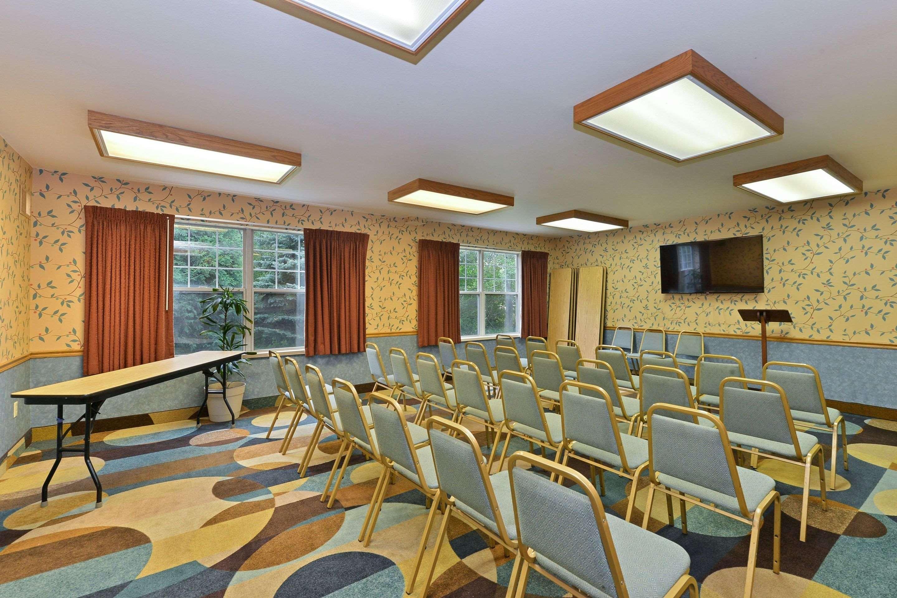 Quality Inn & Suites Shawano Exterior photo